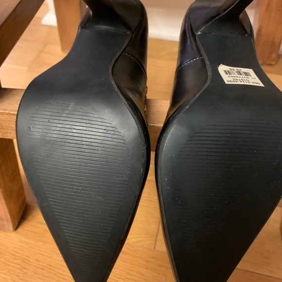 Be the bell of the ball in these heels! - Picture 2 of 4